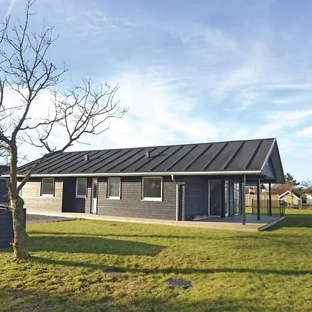 Amazing Home In Glesborg With House Sea View
