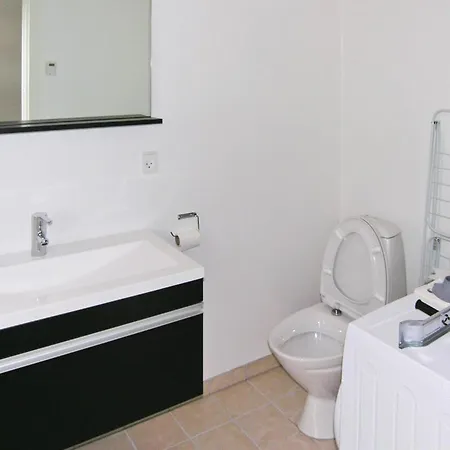 Amazing Home In Glesborg With House Sea View Glesborg